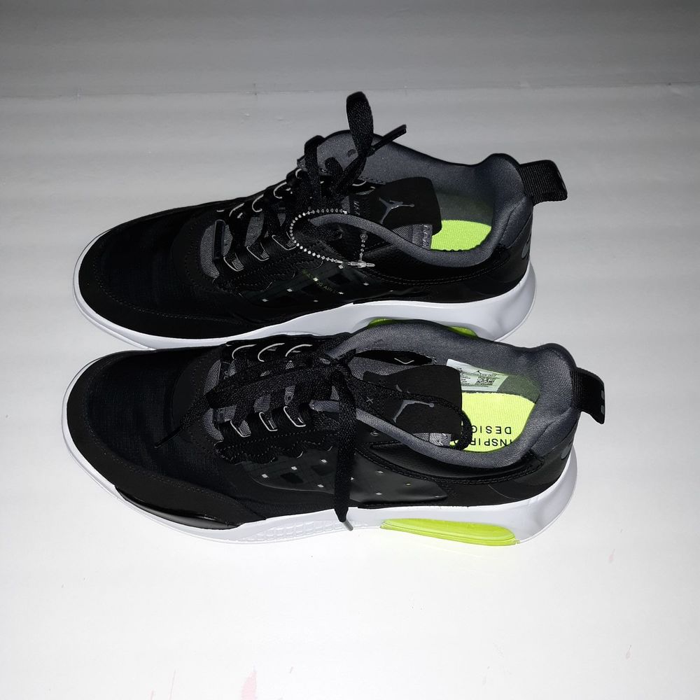 Nike Air Max 200 Basketball Shoes/Sneakers - Picture 4 of 12